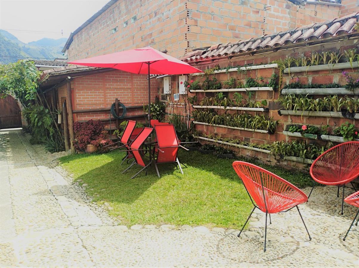 Hotel Kantarrana Urbana Jardin Jardín Exterior foto