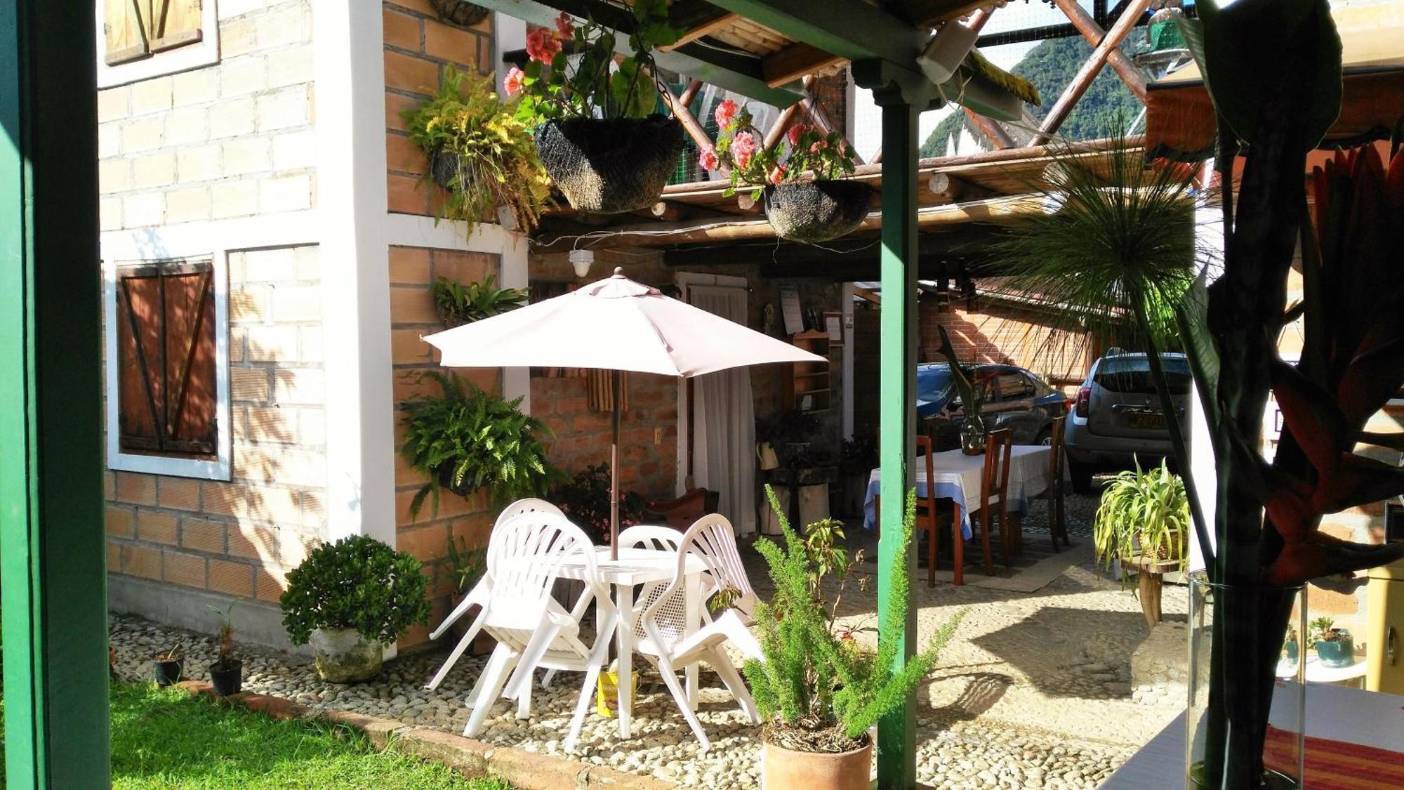 Hotel Kantarrana Urbana Jardin Jardín Exterior foto